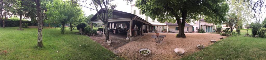 L'Art Dit Vin Saint-Aigulin Exterior foto